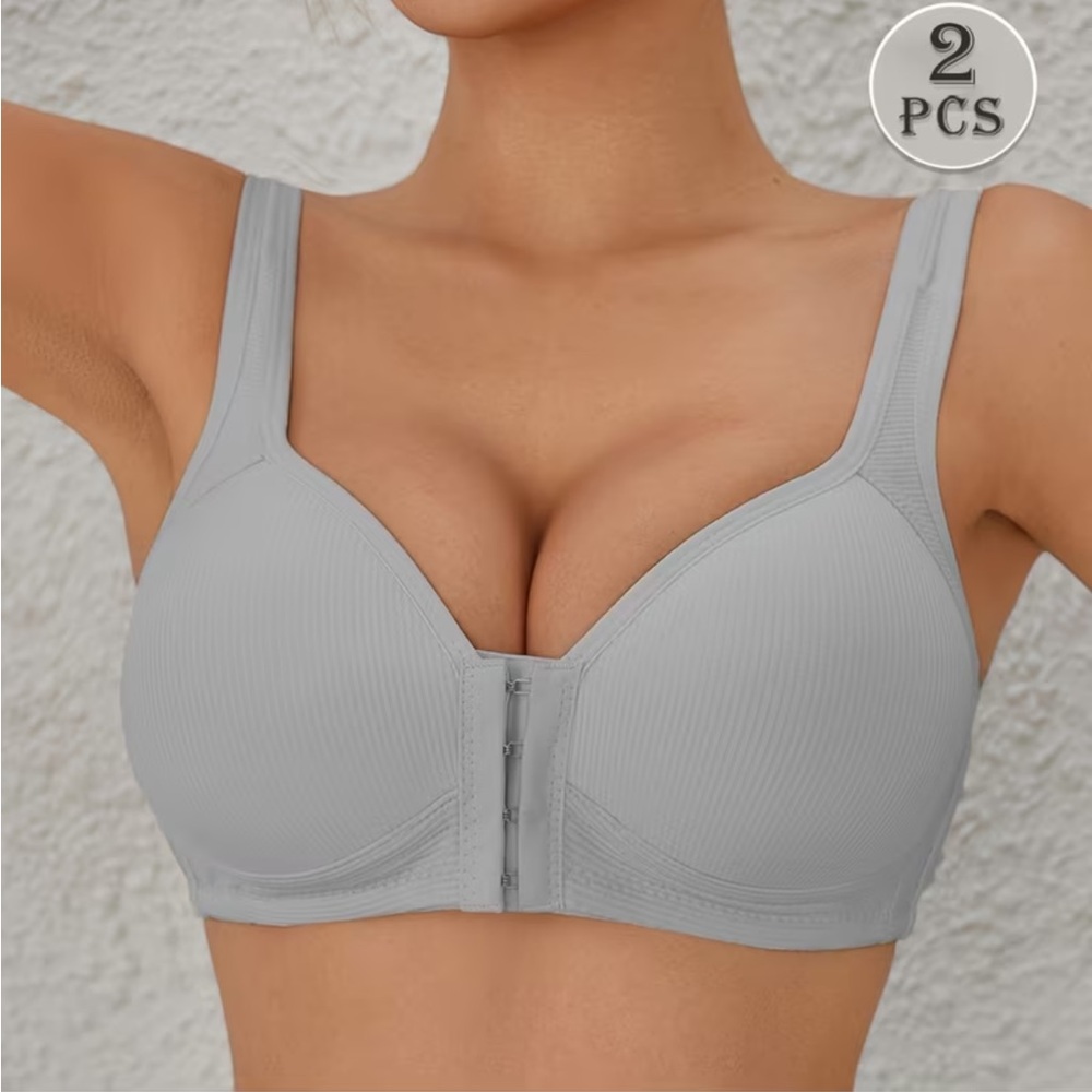 Set of two Seamless Bra’s - Black and Grey